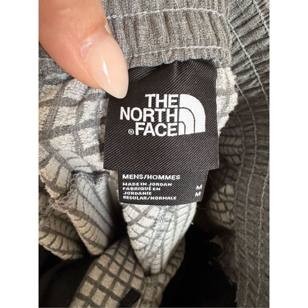 The North Face Men’s Tekware Grid Flash Dry Pants, Size M, Gray - Picture 9 of 11